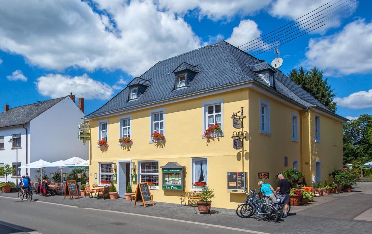 Hotel Zur Post Mulheim an der Mosel Exterior photo