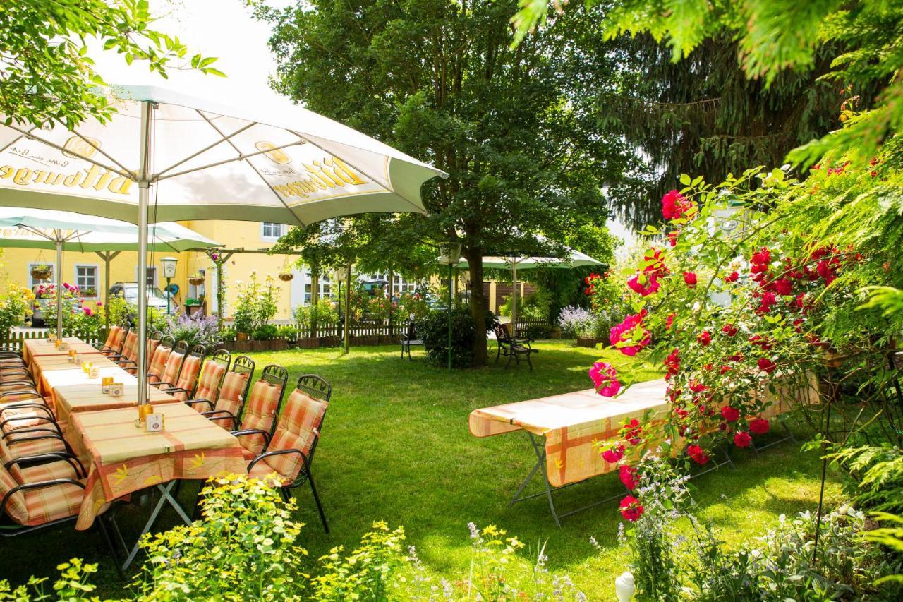 Hotel Zur Post Mulheim an der Mosel Exterior photo