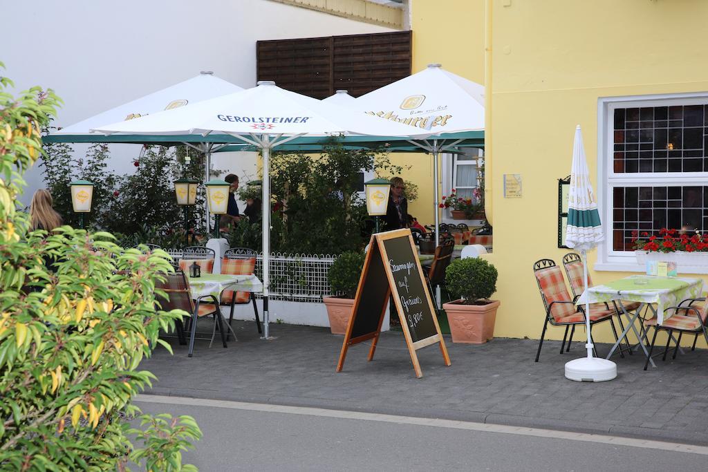 Hotel Zur Post Mulheim an der Mosel Exterior photo